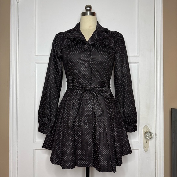 Forever 21 polkadot coat - Picture 1 of 5